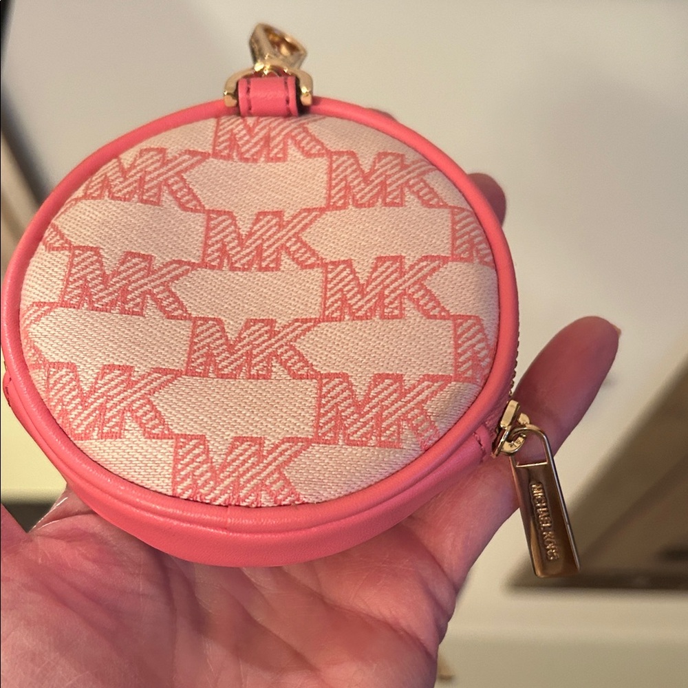 Michael Kors Pink and Cream Key Holder - Picture 7 of 10